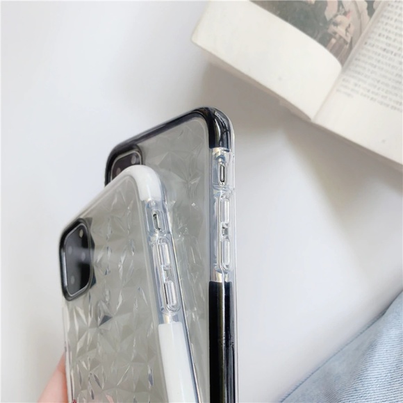 [⚠️Clearance] NEW iPhone 11/Pro/Max Shockproof Geometric case - Picture 3 of 8